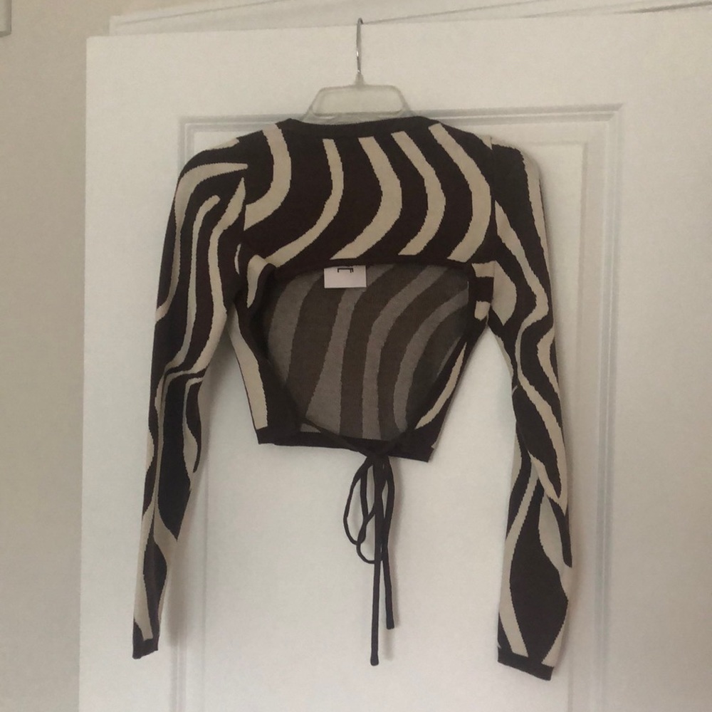 12th Tribe long sleeve crop top